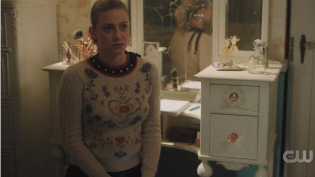 Cable Knit Sweater worn by Betty Cooper (Lili Reinhart) in Riverdale Season 4 Episode 14