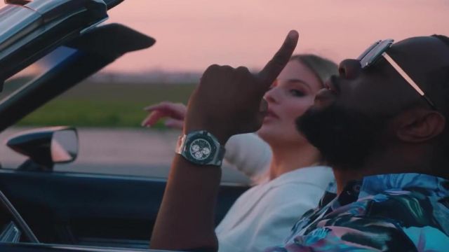 The watch Audemars Piguet of Gims in her video clip Miami Vice