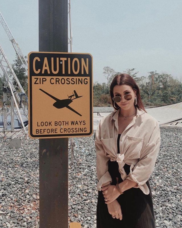 RAY-BAN EnjoyPhoenix on the account Instagram of @enjoyphoenix