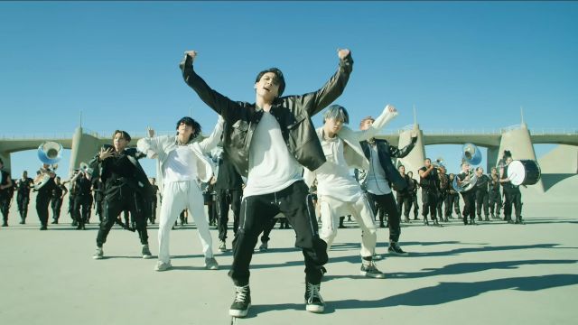 Black Geobas­ket Sneak­ers worn by Jungkook in the music video BTS (방탄소년단) 'ON' Kinetic Manifesto Film : Come Prima