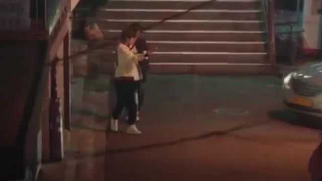 White Barricade Sneakers worn by Jo Yi Seo (Kim Da-mi) in Itaewon Class Season 1 Episode 3