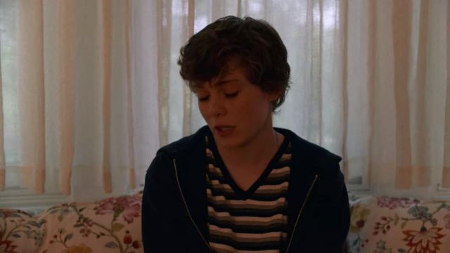 The black and gray striped top of Sydney (Sophia Lillis) in I Am Not Okay with This (S01E03)