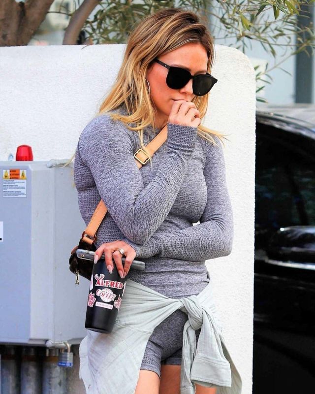 Louis Vuitton Bumbag worn by Hilary Duff Yoga February 28, 2020