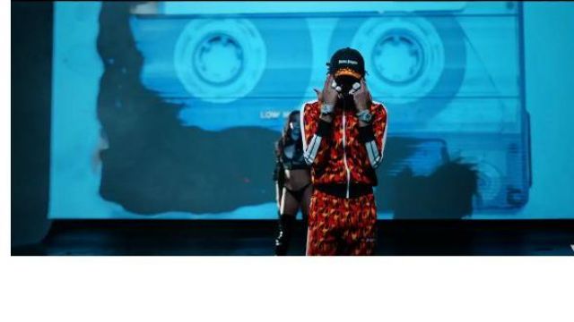 Palm angels Flame Em­broi­dered Black Hat of Lil Baby in the music video Lil Baby Feat. Lil Wayne - Forever (Official Video)