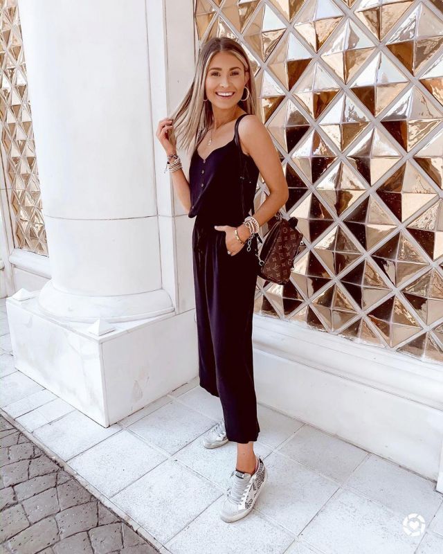 Black Jump­suit of Kristin Coffey Pressley on the Instagram account @kristinncoffey