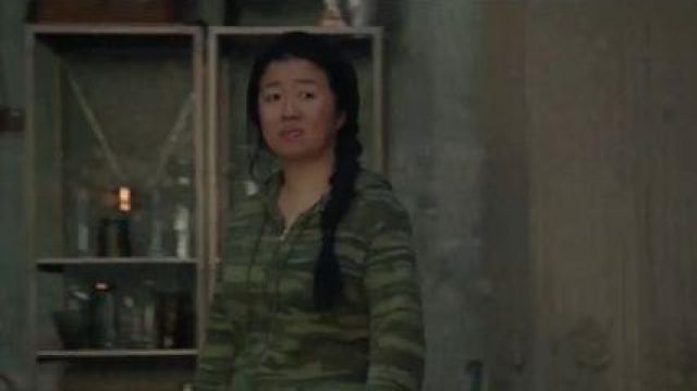 Over­sized Camo Hood­ie worn by Alice Kwan (Sherry Cola) in Good Trouble Season 2 Episode 17