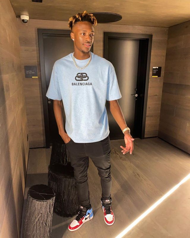 Sneakers Jordan from Tammy Abraham on the account Instagram of @tammyabraham1