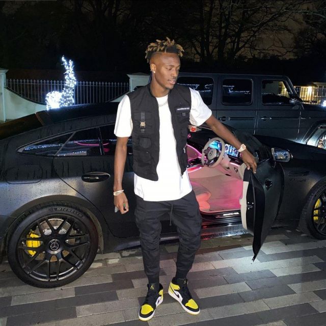 Sneakers Jordan from Tammy Abraham on the account Instagram of @tammyabraham1