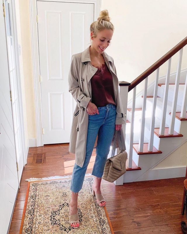 Leather Shoul­der Bag of Katie Manwaring Gomes on the Instagram account @katiesbliss