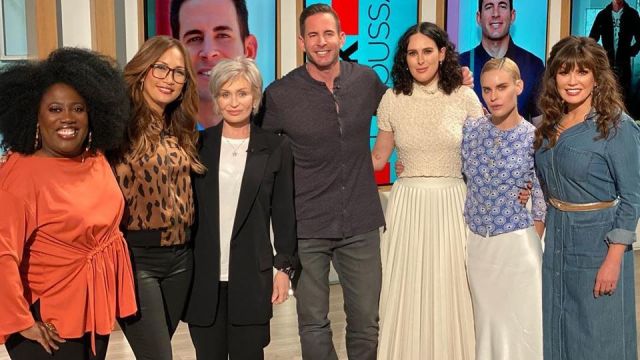 L'agence Ollie léopard en Soie Blouson porté par Carrie Ann Inaba sur Le Talk 6 Mars 2020