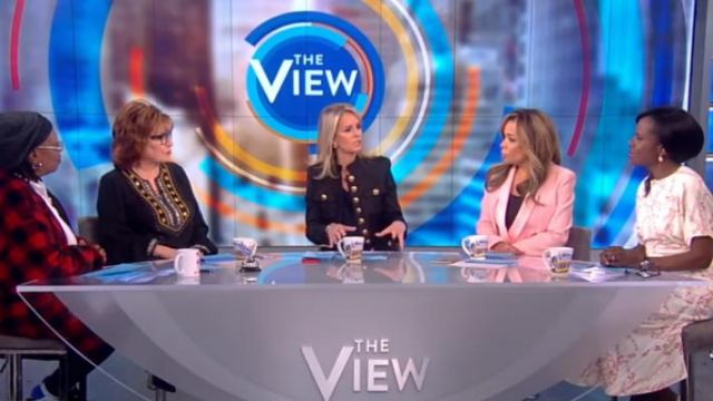 Victoria beckham Print­ed cady mi­di dress worn by Deborah Roberts on The View March 9, 2020