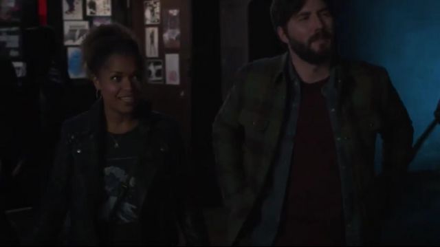 Wave Print­ed Graph­ic Tee worn by Dr. Claire Browne (Antonia Thomas) The Good Doctor Season 3 Episode 18
