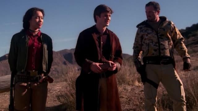 Suede Leather Trench Coat worn by Captain Malcolm 'Mal' Reynolds (Nathan Fillion) in Firefly (S01E01)