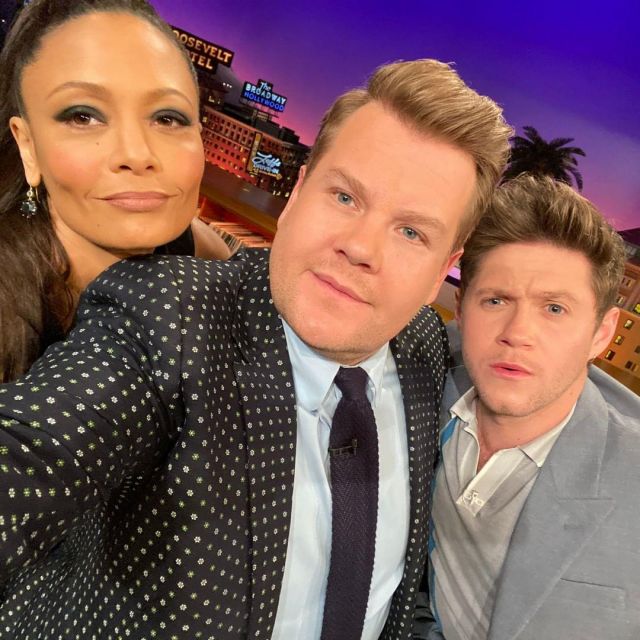 Orlebar brown Hor­ton Ribbed Po­lo Shirt worn by  Niall Horan the Late Late Show March 9, 2020