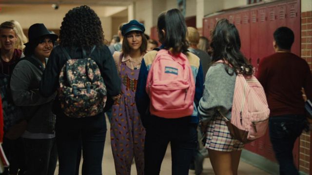 Jansport pink backpack as seen in Stargirl movie