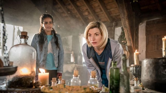 Blue Star Sweater worn by Yasmin Khan (Mandip Gill) in Doctor Who (S11E08)