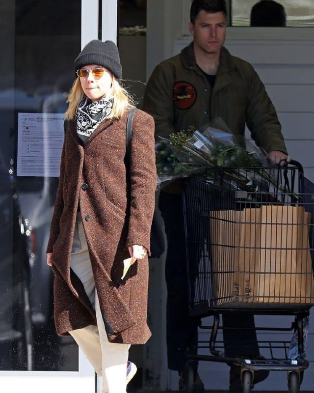 Agnès B. Brown Her­ring­bone Coat with Leather El­bow Caps worn by Scarlett Johansson The Hamptons March 16, 2020
