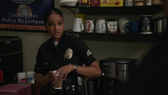 Watch worn by Nyla Harper (Mekia Cox) in The Rookie (S02E14)
