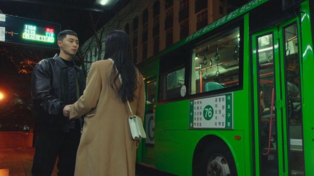 Veste en Cuir noir porté par le Parc Sae Ro Yi (Park Seo joon) dans Itaewon Classe Saison 1 Épisode 6