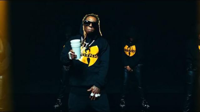 Merch Clas­sic Lo­go Hood­ie worn by Lil Wayne in the music video Lil Wayne - Mama Mia (Official Video)