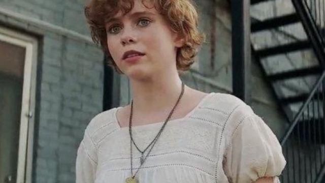 The top of Beverly Marsh (Sophia Lillis) in It - Chapter 1