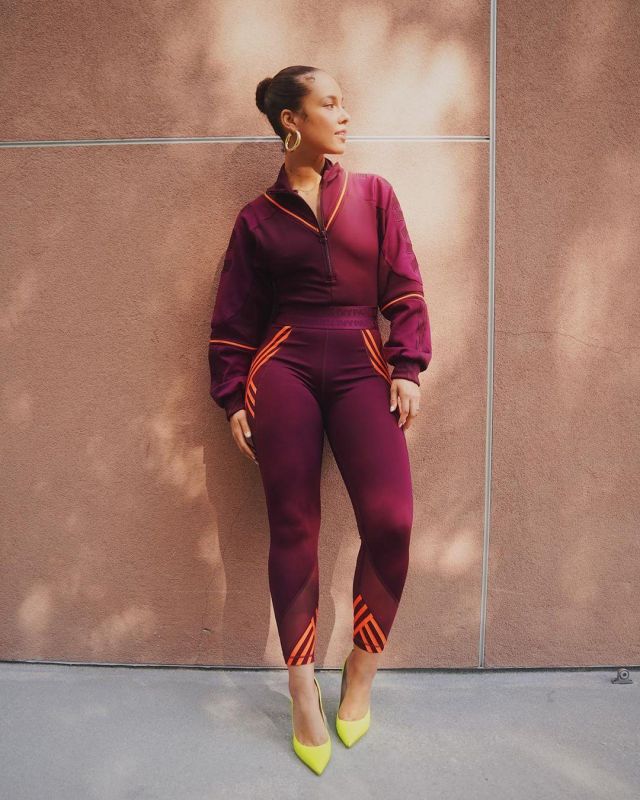 Adidas Ivy Park Bodysuit Maroon/Solar Orange worn by Alicia Keys on the Instagram account @aliciakeys