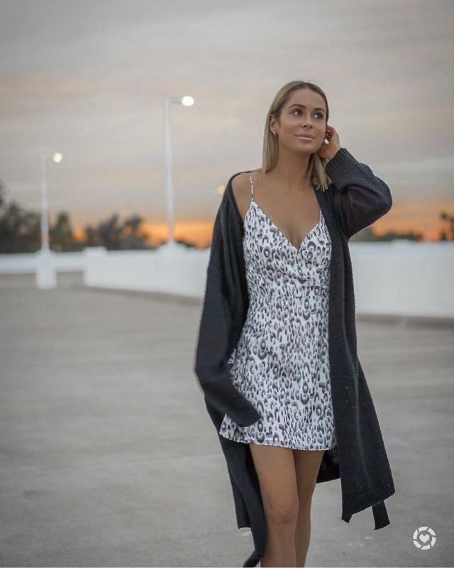 Kina Mini Robe de Candice Mathis sur l'Instagram account @collectivelycandice