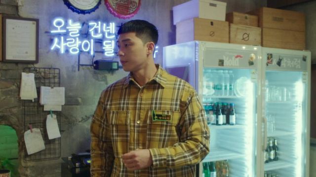 Yel­low Flan­nel Plaid Shirt Jack­et worn by Park Sae Ro Yi (Park Seo-joon) on Itaewon Class Episode 12