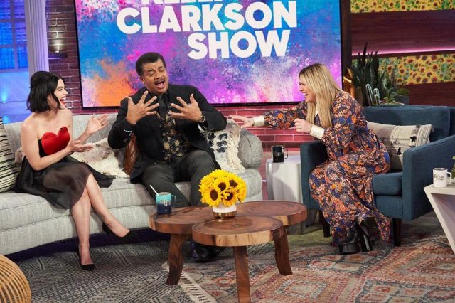 Manolo Blahnik BB Pointy Toe Pumps worn by Lucy Hale The Kelly Clarkson Show March 24, 2020