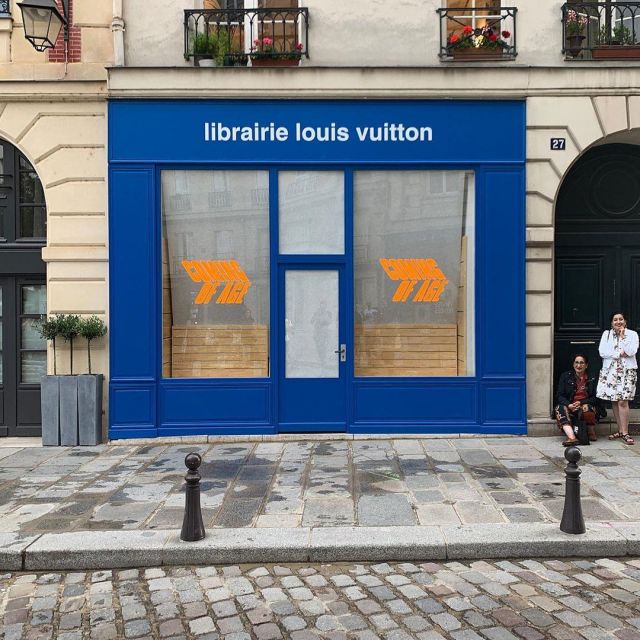 The "bookstore" louis vuitton" of Virgil Abloh place Dauphine in Paris on his account Instagram