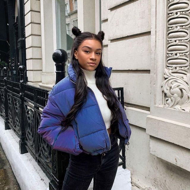 The down jacket reflective worn by Olivia Lvs on his account Instagram @olivialvs 