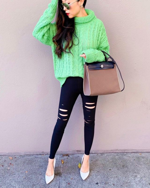 Sweater Green of Sasa on the Instagram account @shallwesasa