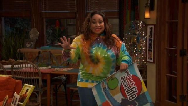 Sequin Tie Dye Hoodie worn by Raven Baxter (Raven-Symoné) in Raven's Home Season 3 Episode 23