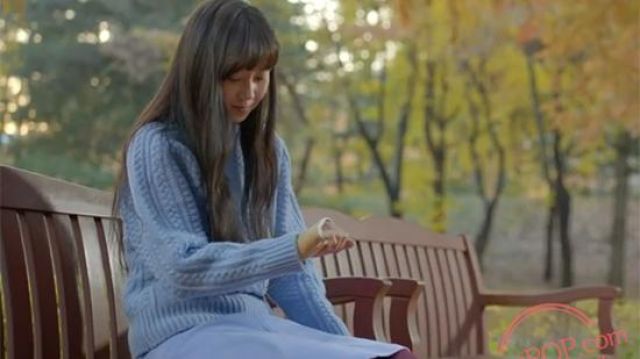 Cable Knit Wool Sweater worn by Choi 