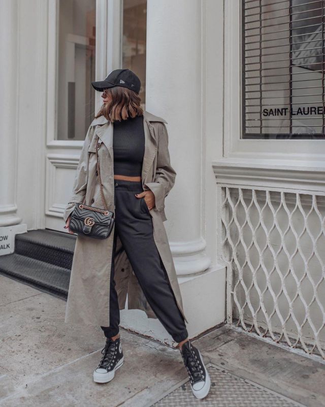 Jog­ger Pant of Tiffany Jais on the Instagram account @flauntandcenter