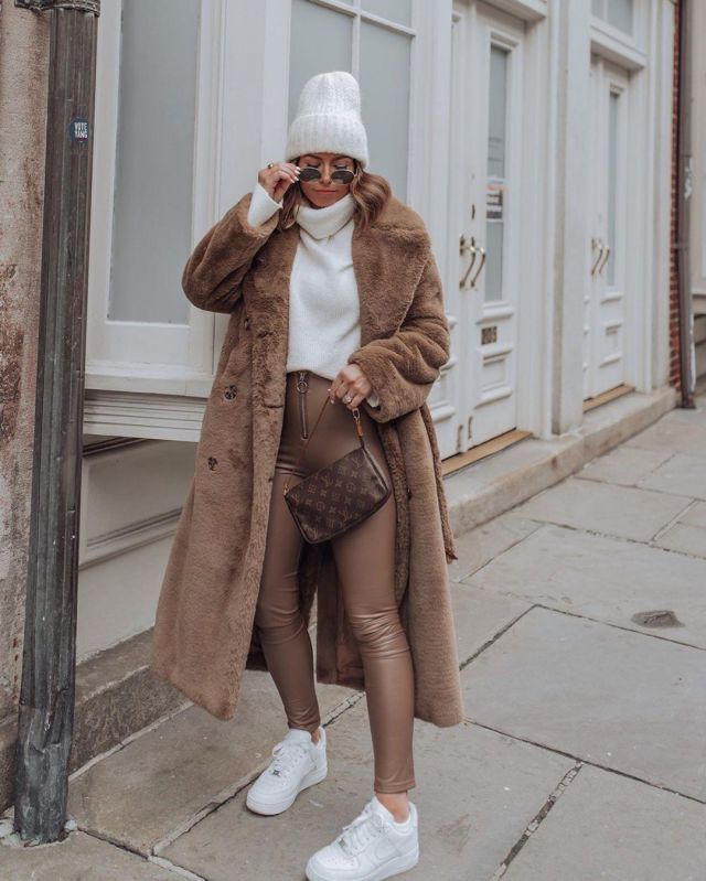 Fur Coat of Tiffany Jais on the Instagram account @flauntandcenter