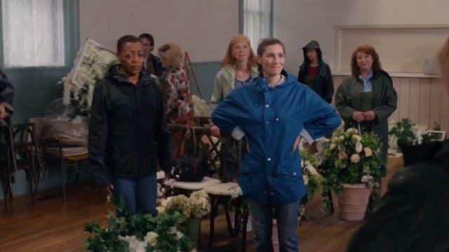 Blue Rain Jacket worn by Twyla Sands (Sarah Levy) in Schitt's Creek Season  6 Episode 14 | Spotern