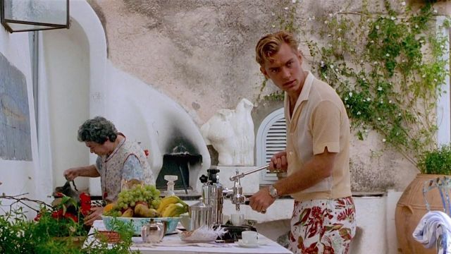 La machine à expresso mécanique utilisée par Dickie Greenleaf (Jude Law) as seen in The Talented Mr. Ripley 