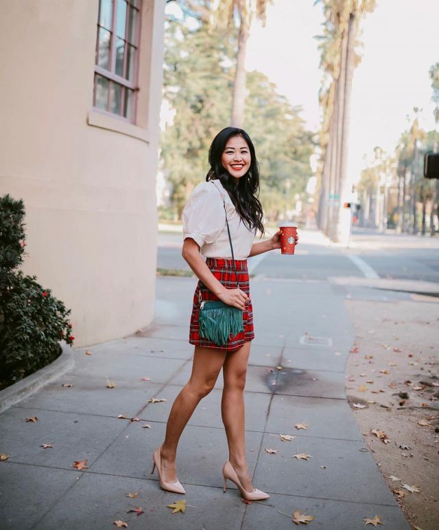 Turtle­neck Top White of Jen Vatthongxay on the Instagram account @piecesofemerald