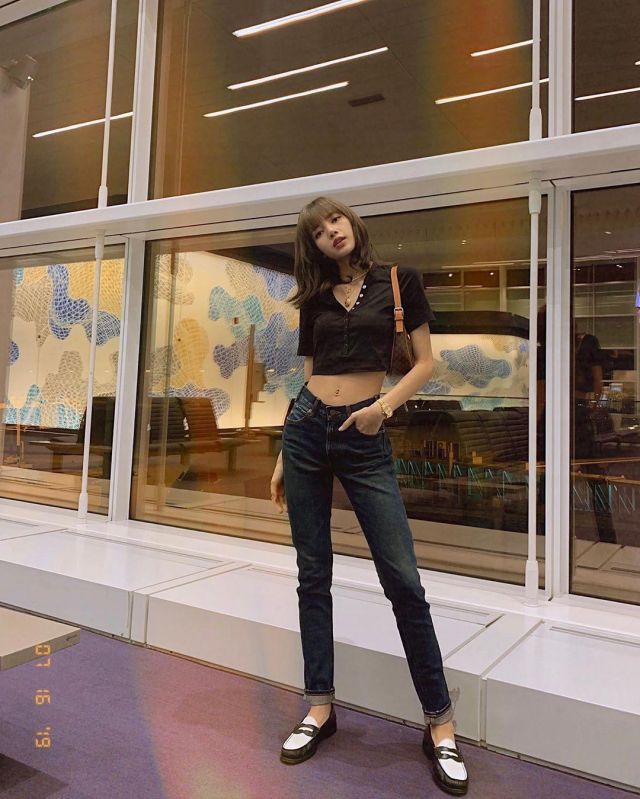 Alexanderwang.t Com­pact Jer­sey Snap Top of Lisa on the Instagram account @lalalalisa_m