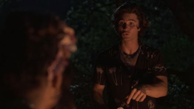 Palm Tree printed black shirt worn by John B (Chase Stokes) in Outer Banks (S01E05)