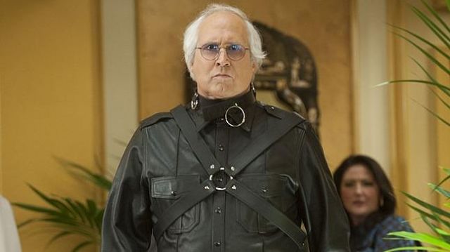 Black leather o-ring collar worn by Pierce Hawthorne (Chevy Chase) in Community (S02E19)