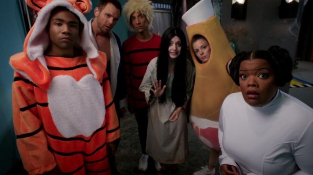 Tiger onesie costume worn by Troy Barnes (Donald Glover) in Community (S04E02)
