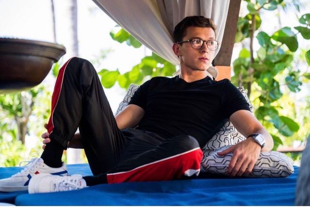 Sneakers Asics worn by Tom Holland on the account Instagram @tomholland2013