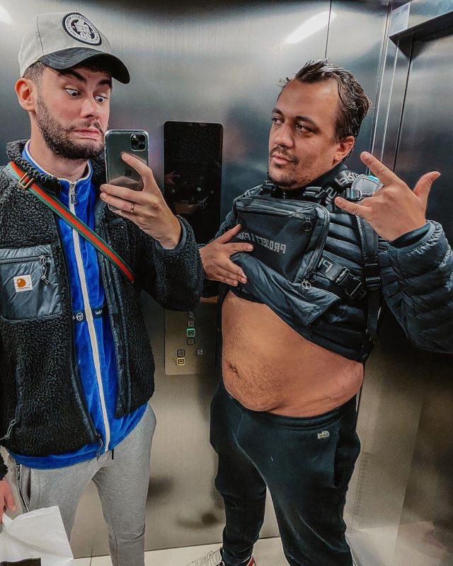 The jogging bottoms sweatshirt Lacoste worn by Thekairi78 on the account Instagram of @levraibouseuh