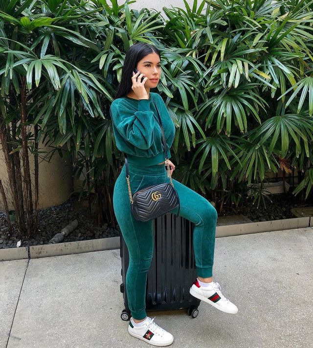 Gucci New Ace Sneak­ers of Aisha Potter on her Instagram account @aishapotter