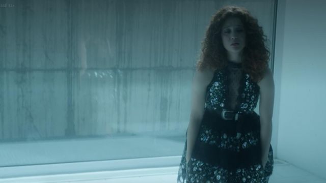 La robe Asos portée par Marina (María Pedraza) dans Élite S01E08