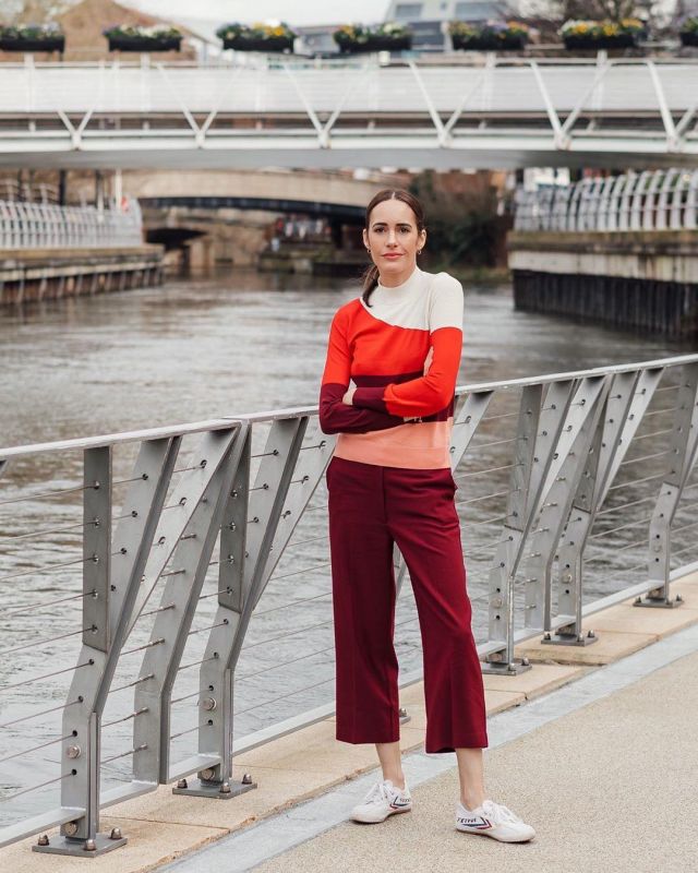 Cropped Trousers of Louise Roe on the Instagram account @louiseroe