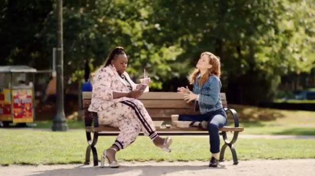Flo­ral Side Stripe Jog­gers worn by Mo (Alex Newell) in Zoey's Extraordinary Playlist Season 1 Episode 3