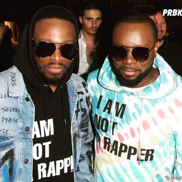 La sudadera con capucha I Am Not A Rapper usada por Dadju en la cuenta de Instagram de @dadju_tv 
